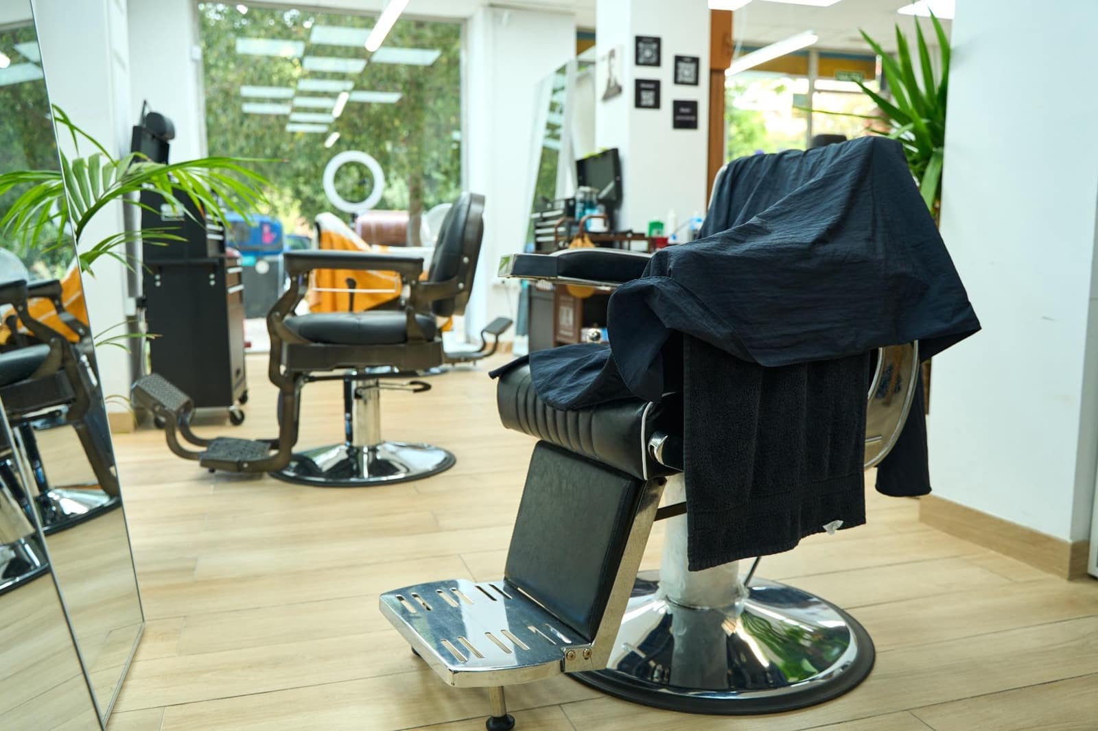 Entreprise à louer à Valence ville - 1 200 € (Ref: 9543702)