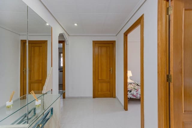 4 sypialnia Mieszkanie na sprzedaż w Burjassot - 189 000 € (Ref: 9551595)