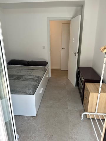 3 soverom Leilighet til leie i En Corts, Valencia by - € 2 000 (Ref: 9582983)