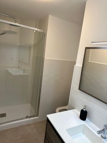 3 soverom Leilighet til leie i En Corts, Valencia by - € 2 000 (Ref: 9582983)