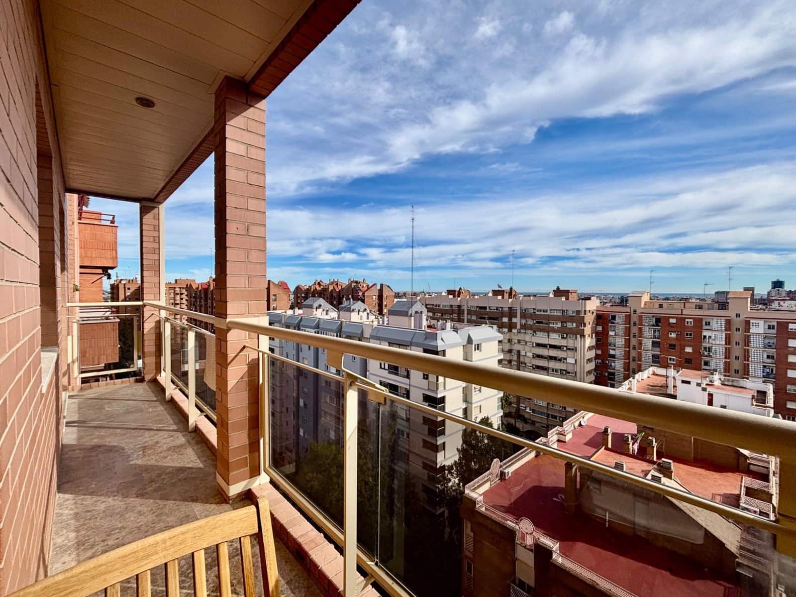 2 camera da letto Appartamento da affittare in Valencia citta con garage - 1.400 € (Rif: 9582984)