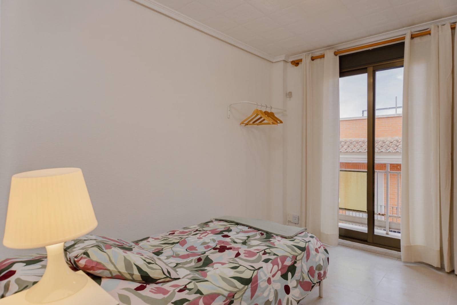 4 bedroom Flat for sale in Burjassot - € 185,000 (Ref: 9591354)