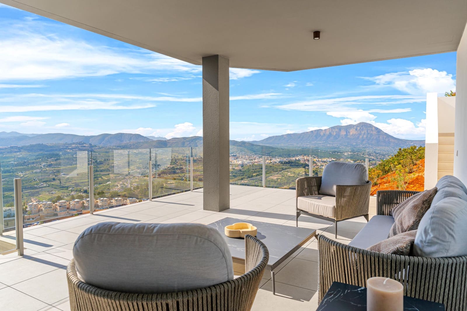 3 bedroom Villa for sale in Benitachell / Benitatxell with pool - € 1,640,000 (Ref: 9596182)