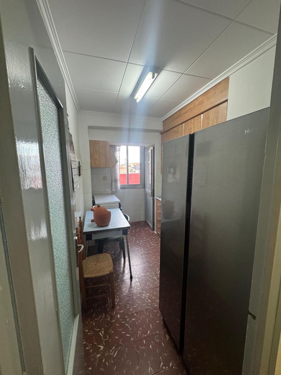 Piso de 4 habitaciones en Massanassa en venta - 129.900 € (Ref: 9599585)