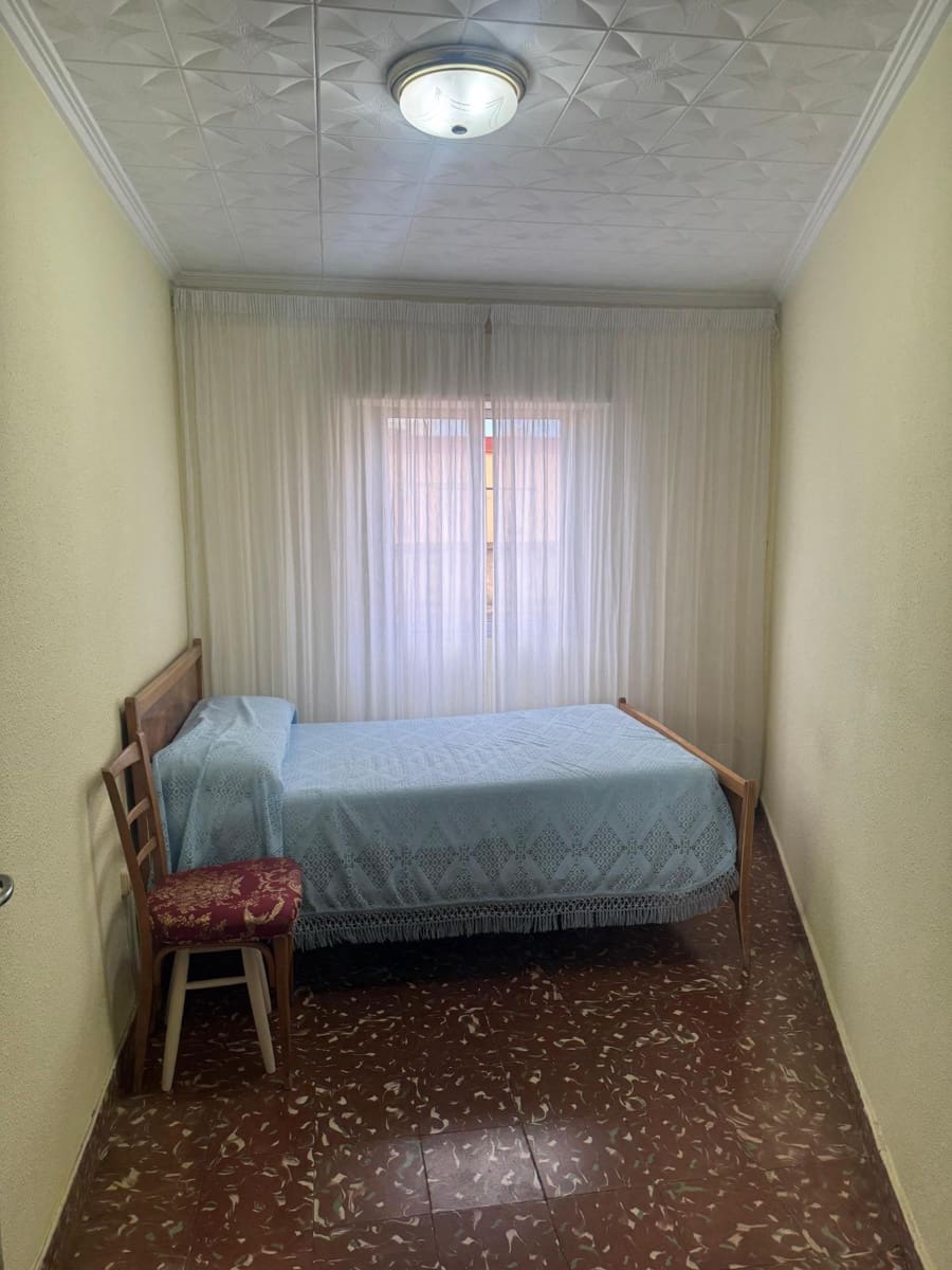 Piso de 4 habitaciones en Massanassa en venta - 129.900 € (Ref: 9599585)