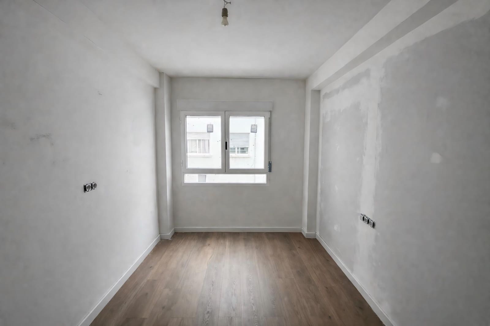 3 bedroom Flat for sale in Valencia city - € 360,000 (Ref: 9601189)