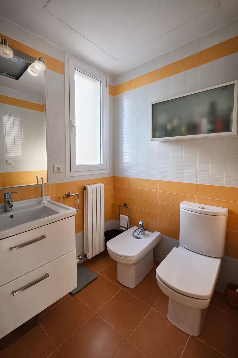 3 sovrum Lägenhet att hyra i Valencia stad med pool garage - 2 250 € (Ref: 9605015)