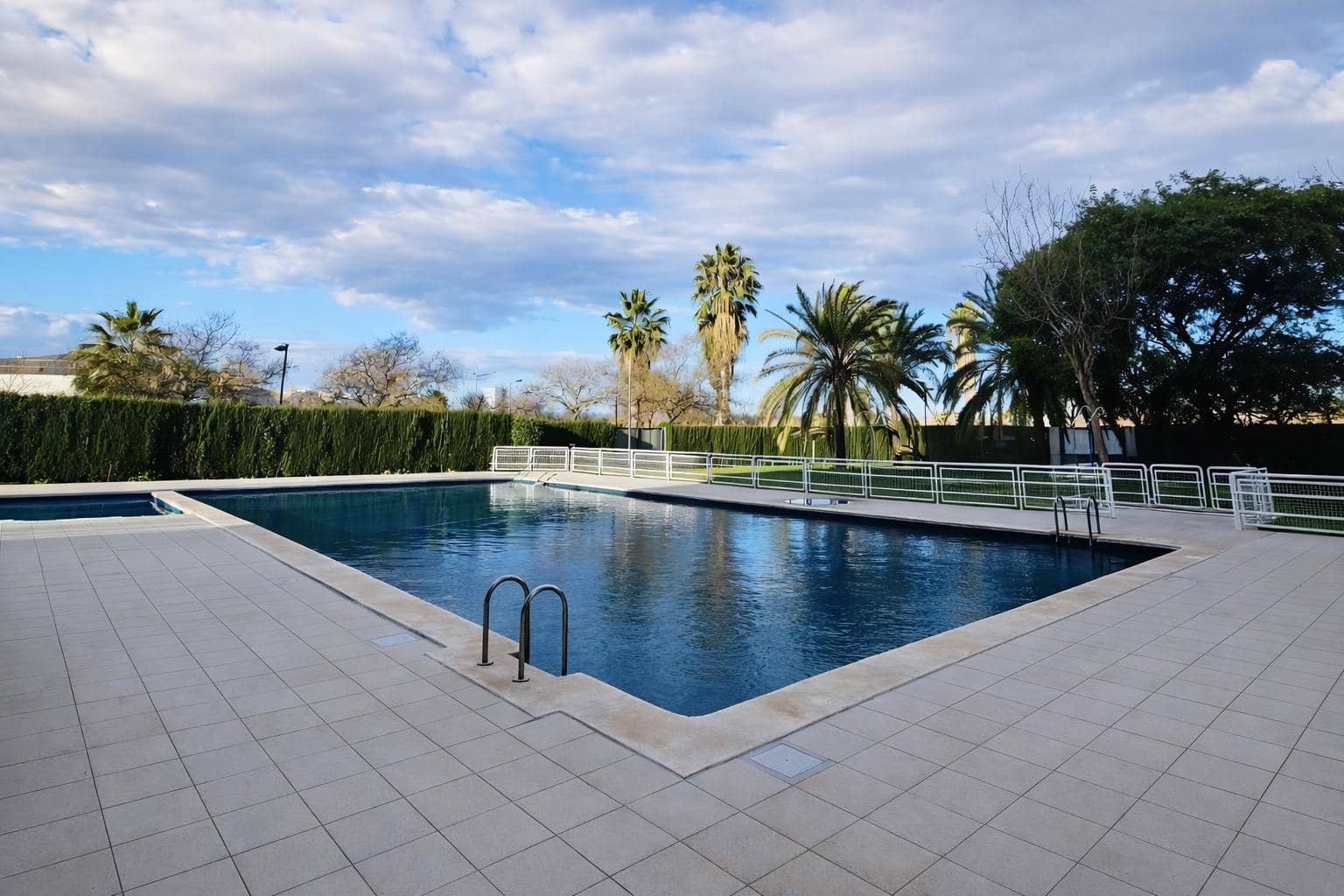 3 sovrum Lägenhet att hyra i Valencia stad med pool garage - 2 250 € (Ref: 9605015)