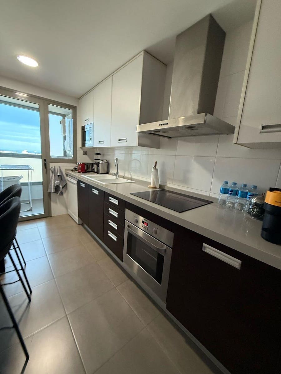 3 makuuhuone Huoneisto vuokrattavana paikassa Valencia kaupunki mukana uima-altaan - 2 700 € (Ref: 9619315)