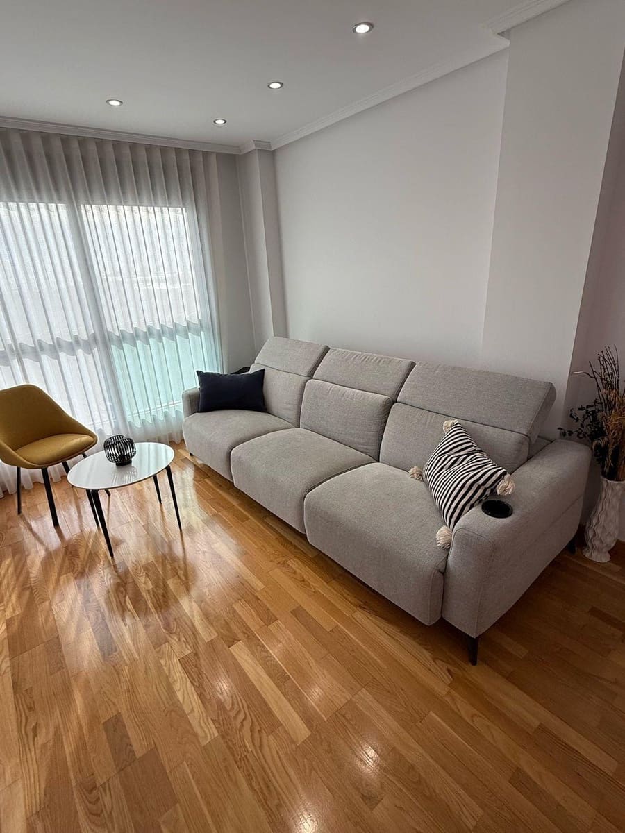 3 makuuhuone Huoneisto vuokrattavana paikassa Valencia kaupunki mukana uima-altaan - 2 700 € (Ref: 9619315)