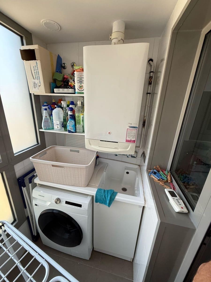 3 makuuhuone Huoneisto vuokrattavana paikassa Valencia kaupunki mukana uima-altaan - 2 700 € (Ref: 9619315)