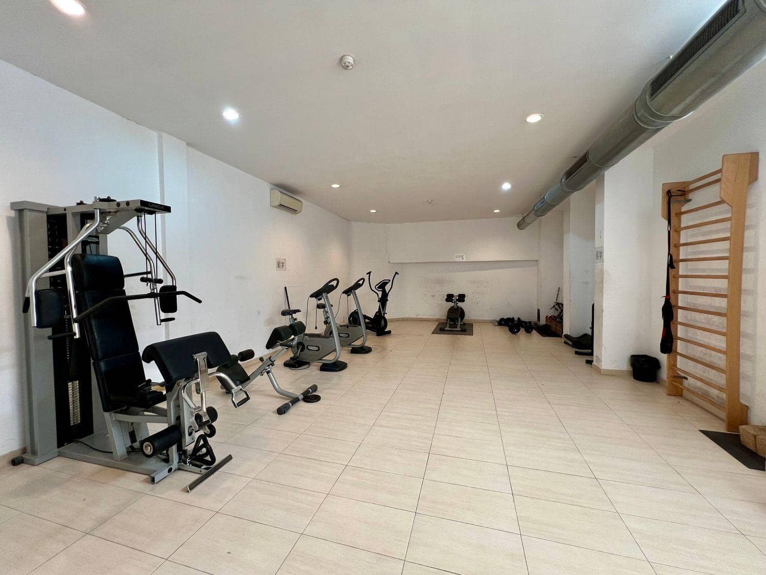 3 makuuhuone Huoneisto vuokrattavana paikassa Valencia kaupunki mukana uima-altaan - 2 700 € (Ref: 9619315)