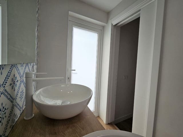 Penthouse para venda em Cabanyal-Canyamelar, Valência cidade - 280 000 € (Ref: 9619316)