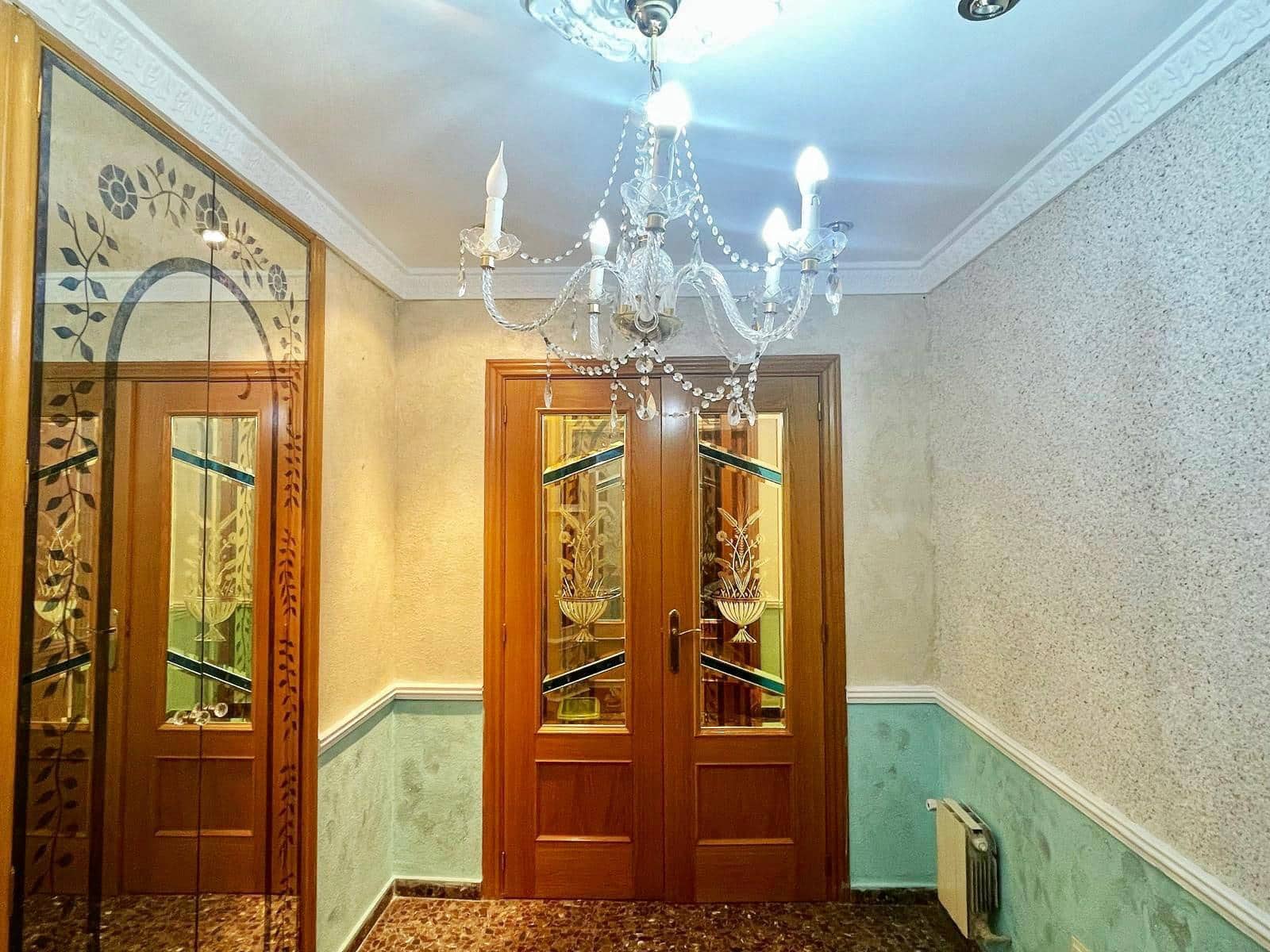 4 makuuhuone Asunto myytävänä paikassa Valencia kaupunki - 325 000 € (Ref: 9648202)