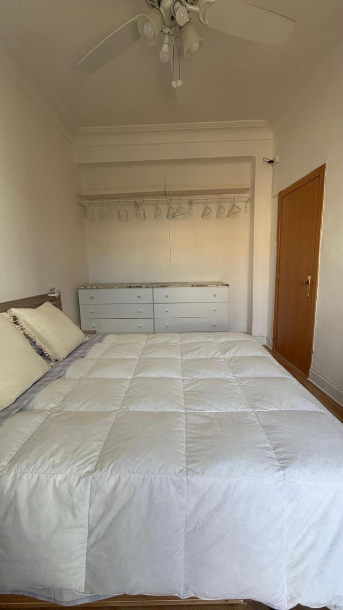 2 soverom Leilighet til leie i Valencia by - € 1 600 (Ref: 9652053)