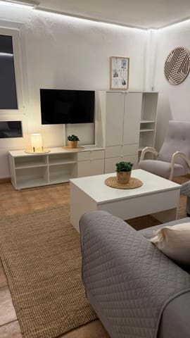 2 soverom Leilighet til leie i Ciutat Vella, Valencia by - € 1 600 (Ref: 9652053)