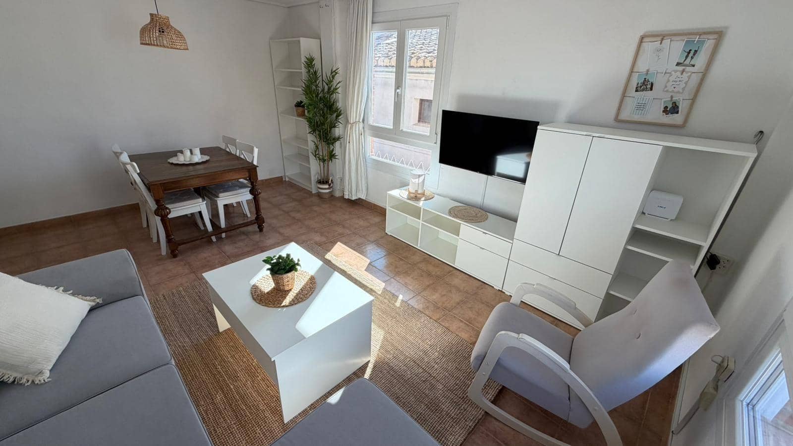 2 soverom Leilighet til leie i Valencia by - € 1 600 (Ref: 9652053)