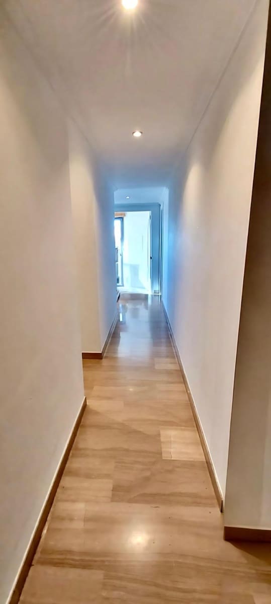 3 slaapkamer Flat te huur in Valencia stad met zwembad - € 2.700 (Ref: 9666544)