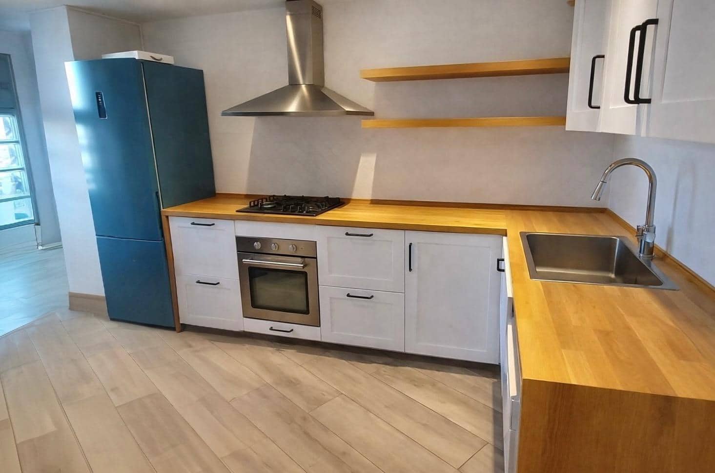 3 slaapkamer Flat te huur in Valencia stad met zwembad - € 2.700 (Ref: 9666544)