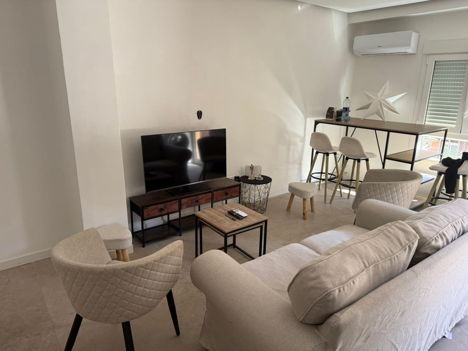 3 quarto Apartamento para arrendar em Valencia cidade - 1 800 € (Ref: 9666545)