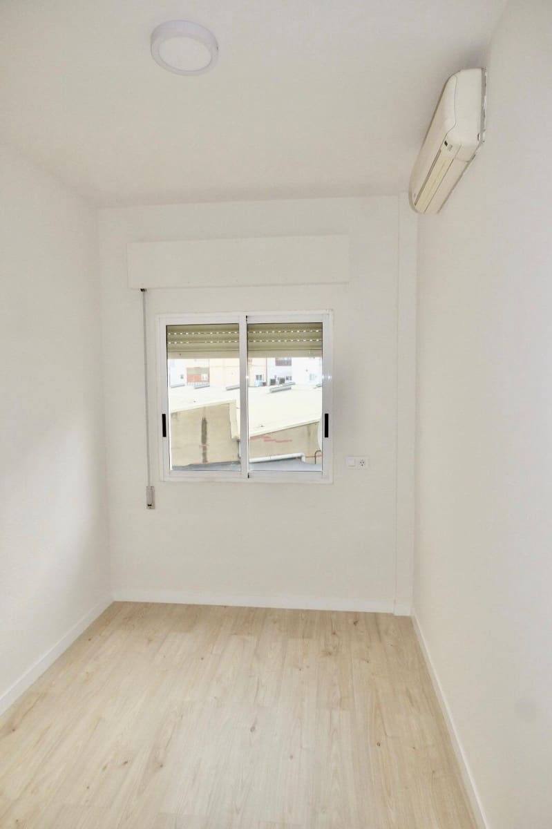 4 Zimmer Wohnung zu vermieten in Valencia Stadt - 1.800 € (Ref: 9674275)