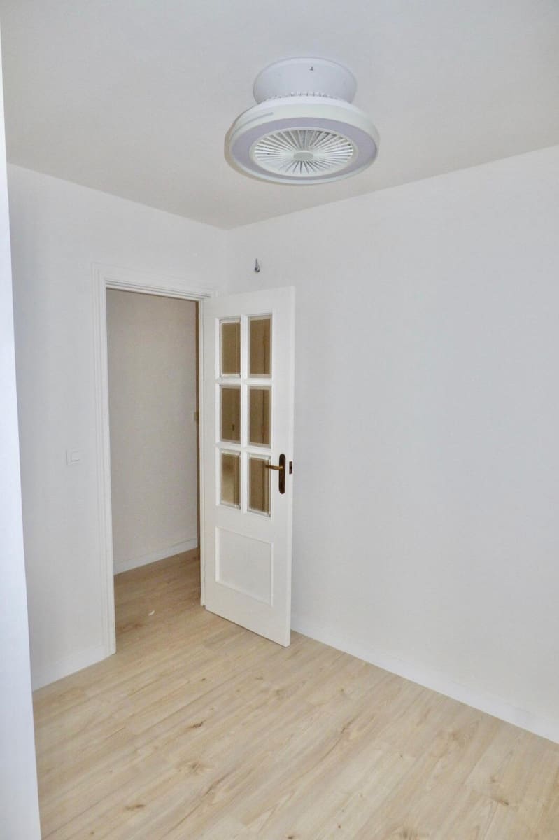 4 Zimmer Wohnung zu vermieten in Valencia Stadt - 1.800 € (Ref: 9674275)