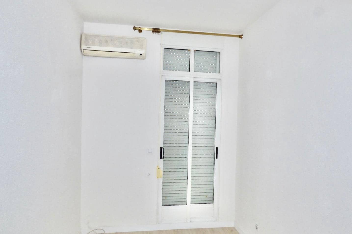 4 Zimmer Wohnung zu vermieten in Valencia Stadt - 1.800 € (Ref: 9674275)