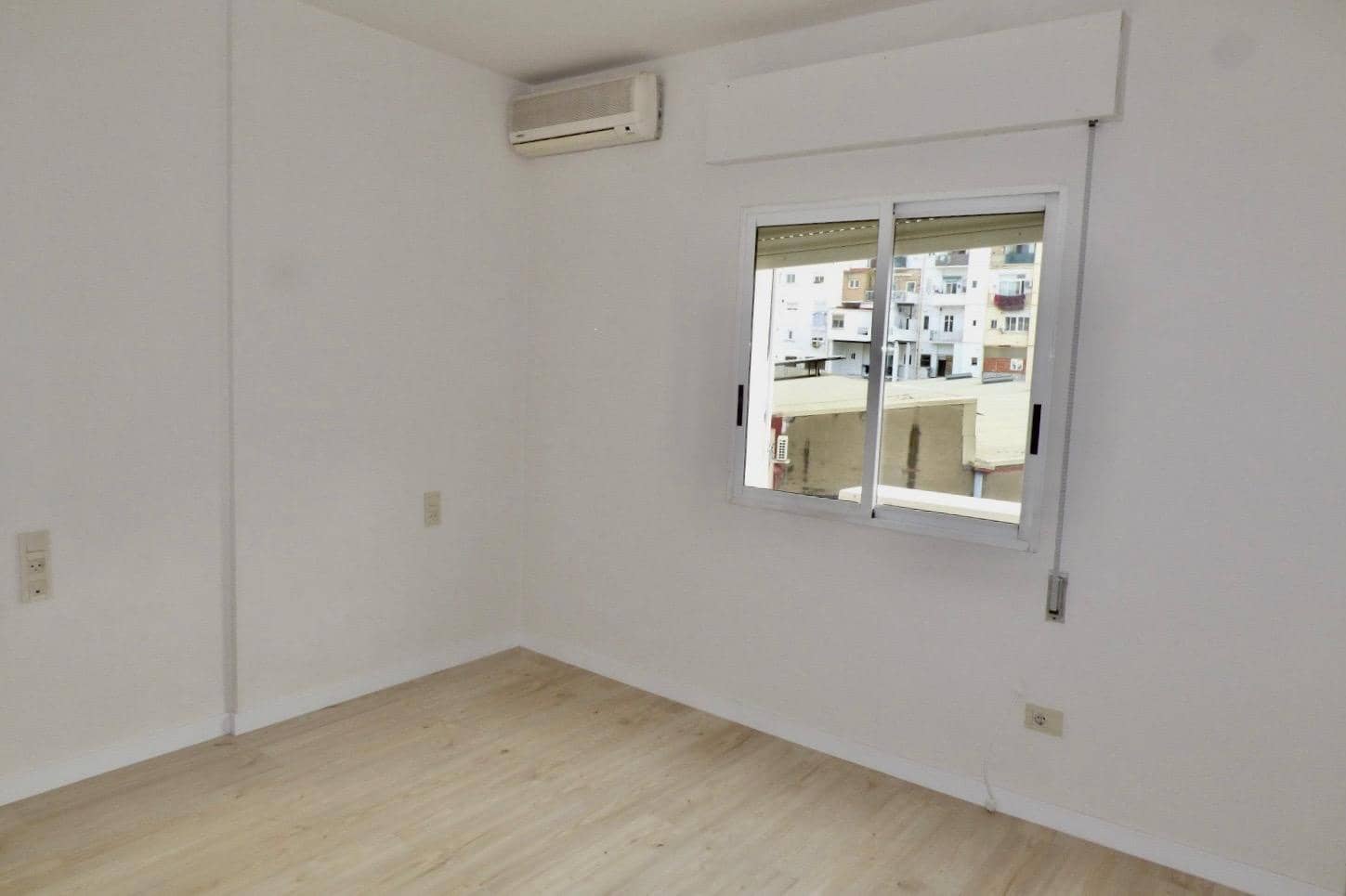 4 Zimmer Wohnung zu vermieten in Valencia Stadt - 1.800 € (Ref: 9674275)