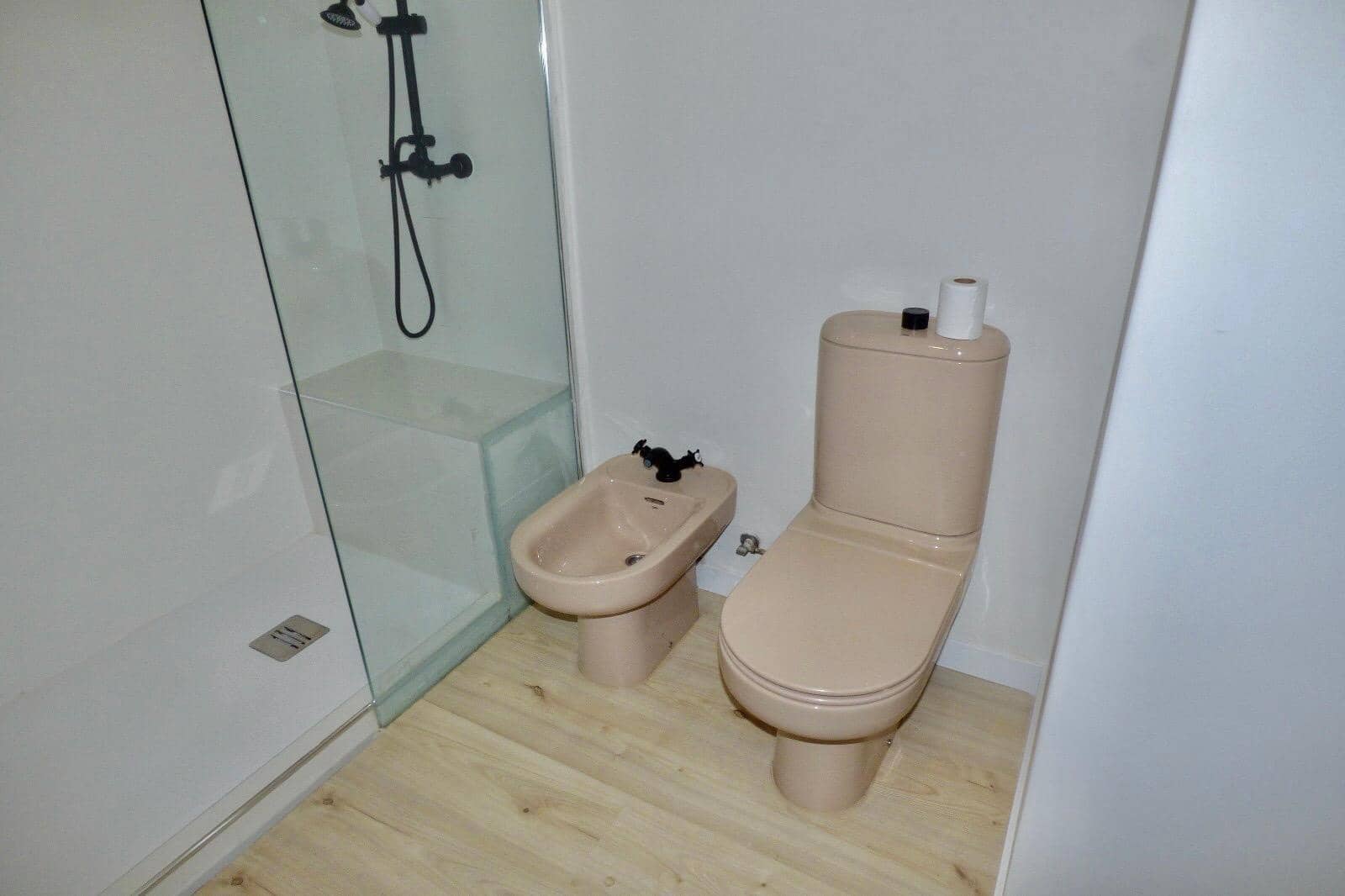 4 Zimmer Wohnung zu vermieten in Valencia Stadt - 1.800 € (Ref: 9674275)