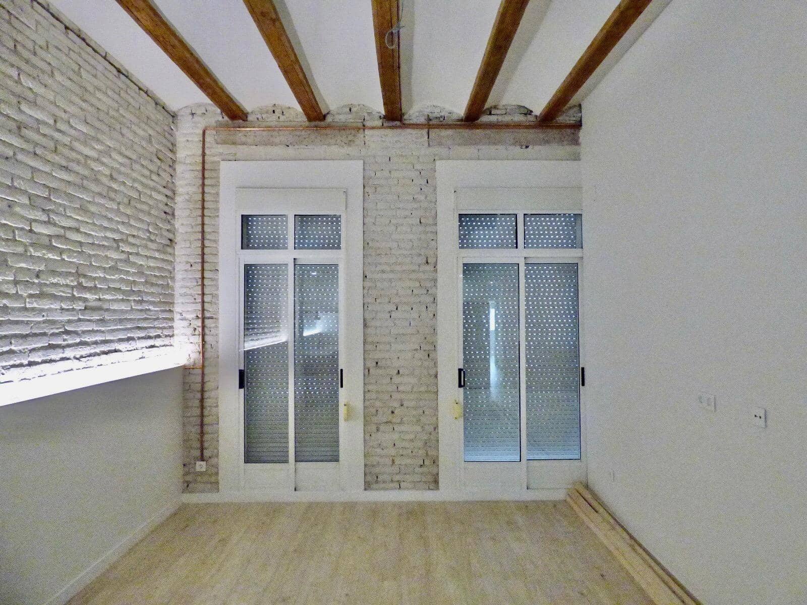 4 Zimmer Wohnung zu vermieten in Valencia Stadt - 1.800 € (Ref: 9674275)