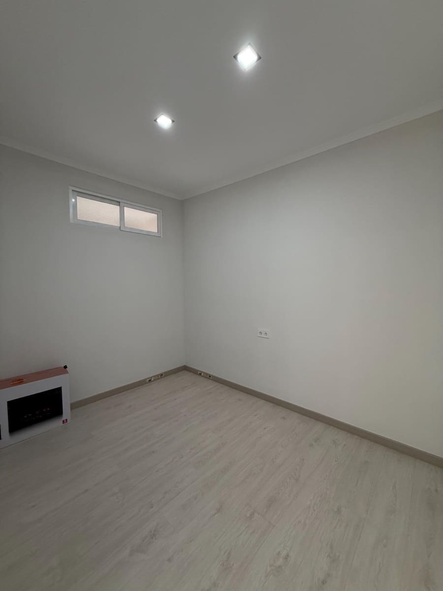 3 bedroom Flat for sale in Mislata - € 219,000 (Ref: 9679896)