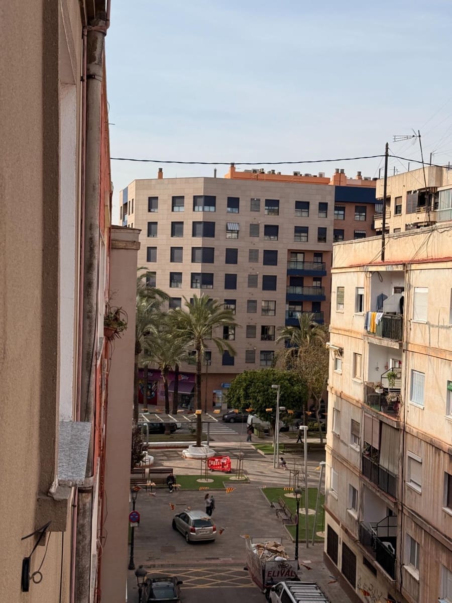 3 bedroom Flat for sale in Mislata - € 219,000 (Ref: 9679896)