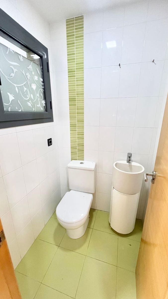 5 soverom Hus til salgs i La Pobla de Farnals med svømmebasseng - € 625 000 (Ref: 9679897)