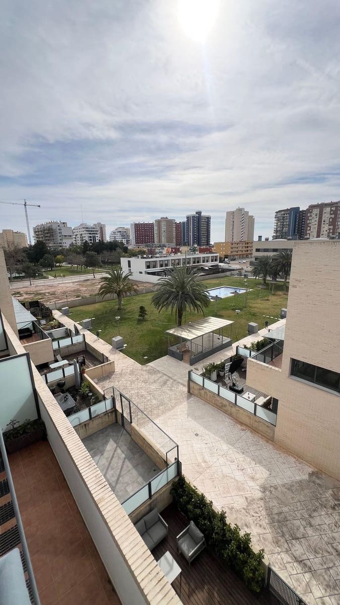 5 soverom Hus til salgs i La Pobla de Farnals med svømmebasseng - € 625 000 (Ref: 9679897)