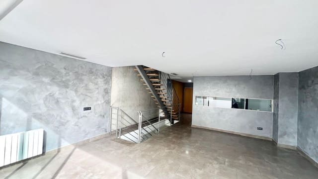 5 soverom Hus til salgs i La Pobla de Farnals med svømmebasseng - € 625 000 (Ref: 9679897)