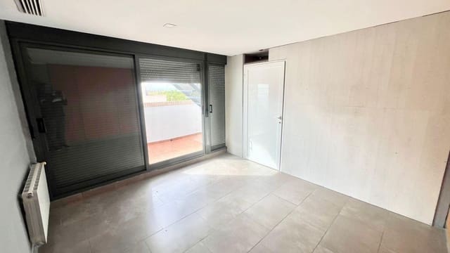 5 soverom Hus til salgs i La Pobla de Farnals med svømmebasseng - € 625 000 (Ref: 9679897)