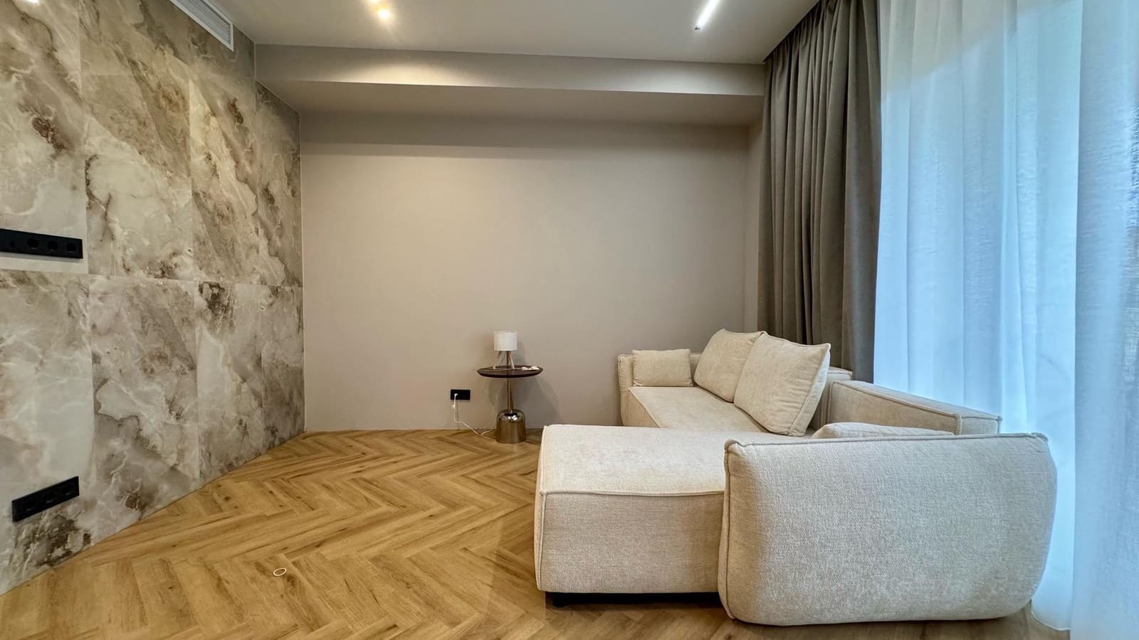 2 soverom Penthouse til salgs i Paterna med svømmebasseng - € 430 000 (Ref: 9712001)