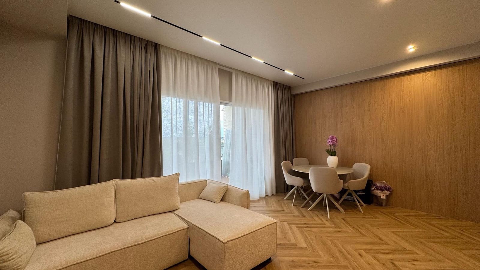 2 soverom Penthouse til salgs i Paterna med svømmebasseng - € 430 000 (Ref: 9712001)