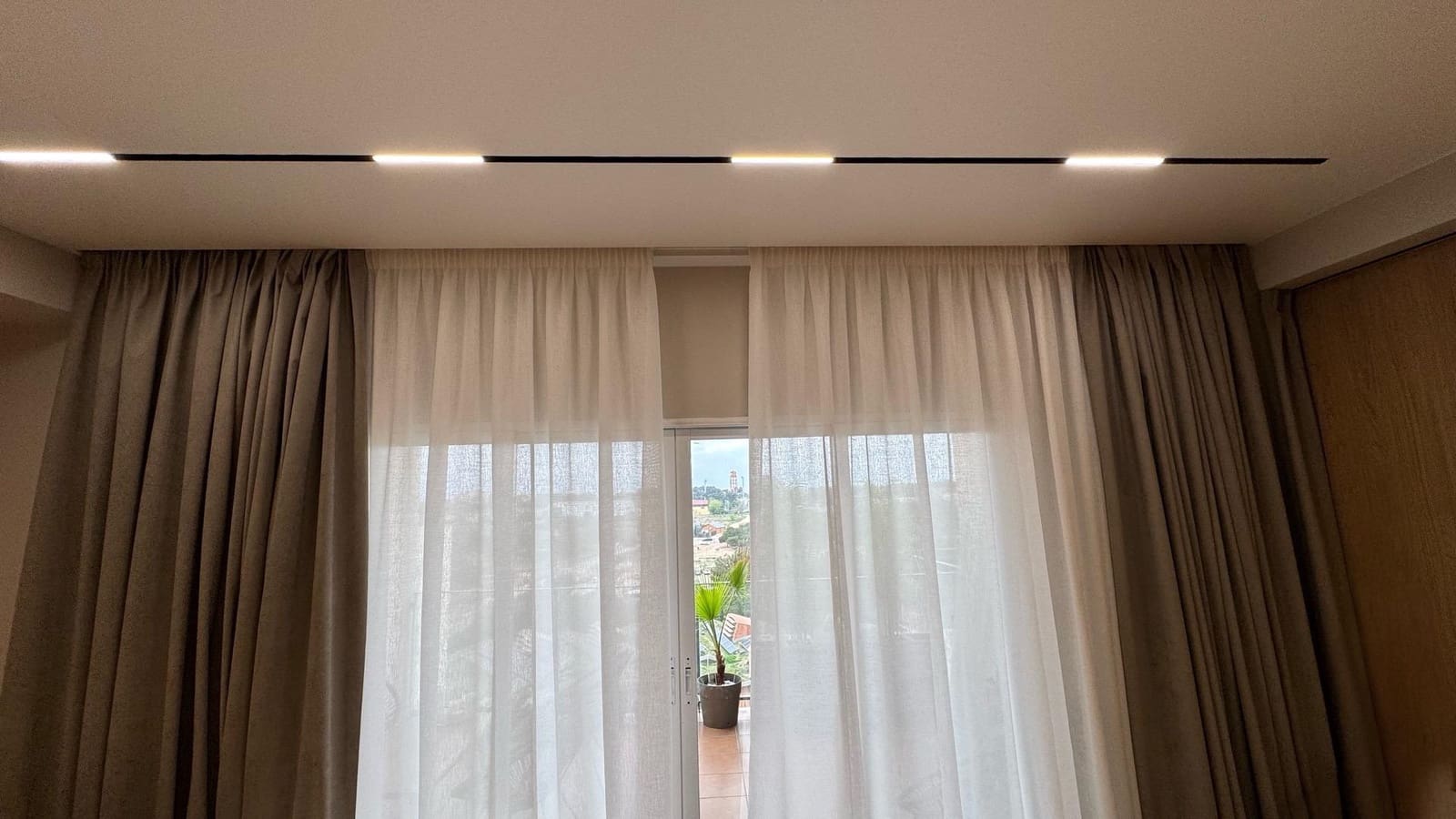 2 soverom Penthouse til salgs i Paterna med svømmebasseng - € 430 000 (Ref: 9712001)