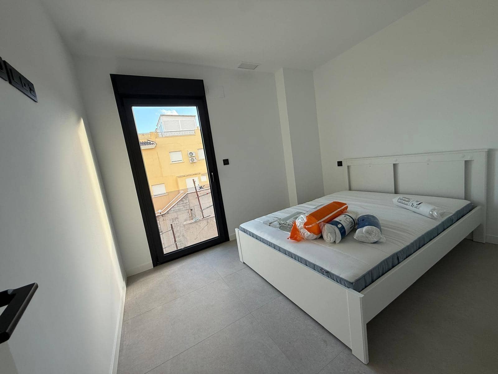 2 bedroom Apartment for sale in Muchamiel / Mutxamel with pool - € 199,000 (Ref: 9741765)