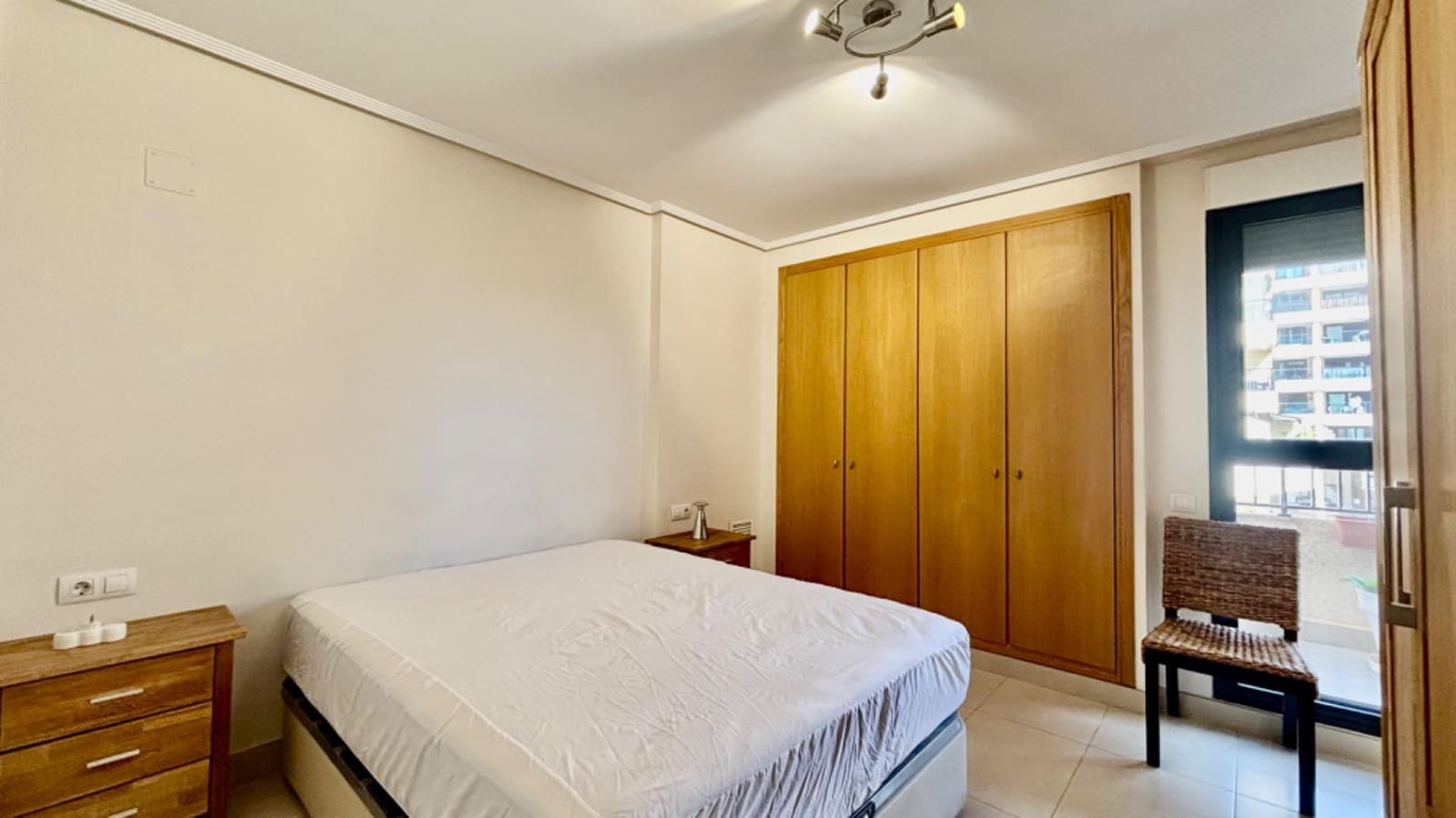 2 soveværelse Lejlighed til leje i Valencia by med swimmingpool - € 1.600 (Ref: 9752066)