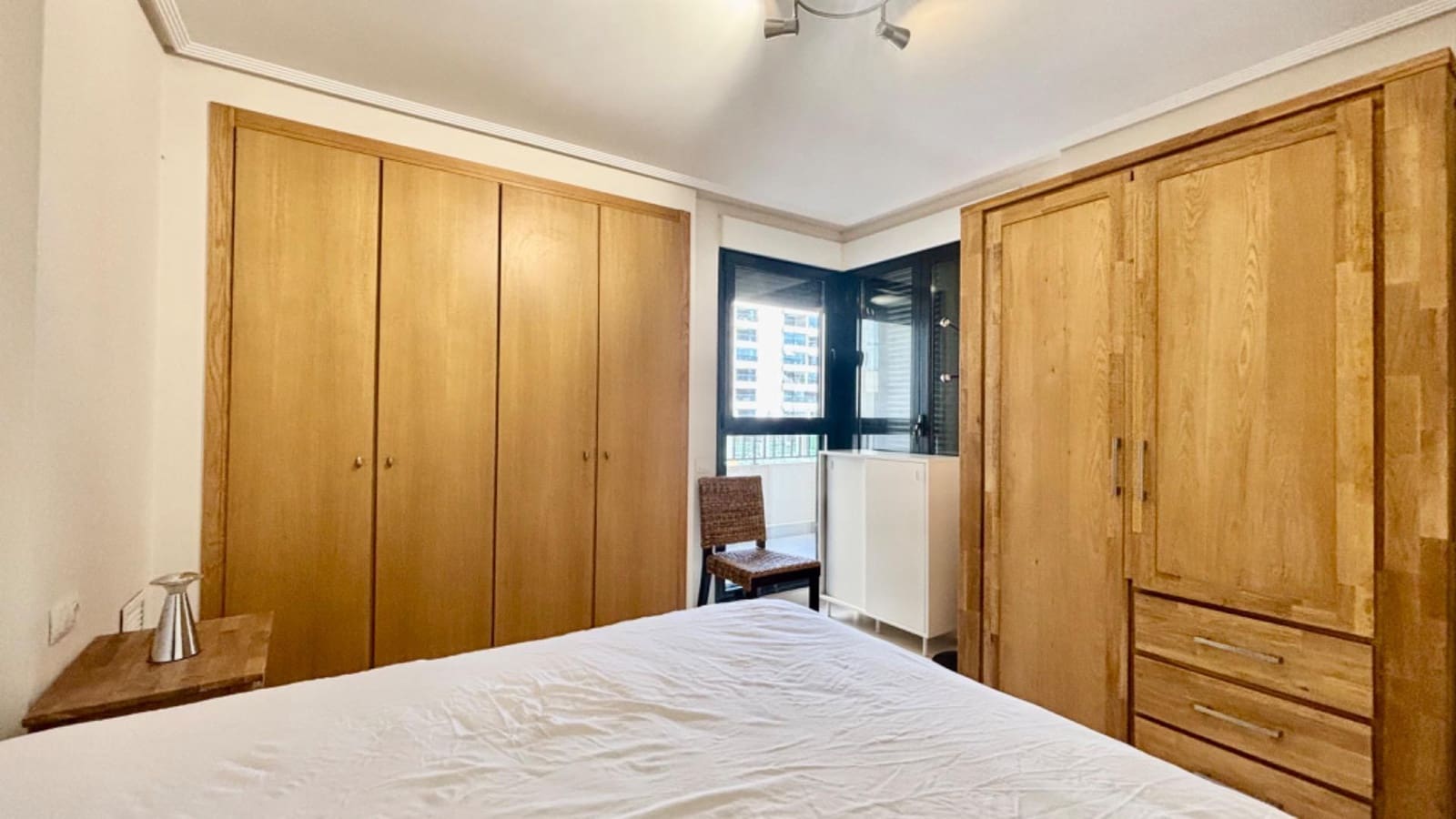 2 soveværelse Lejlighed til leje i Valencia by med swimmingpool - € 1.600 (Ref: 9752066)