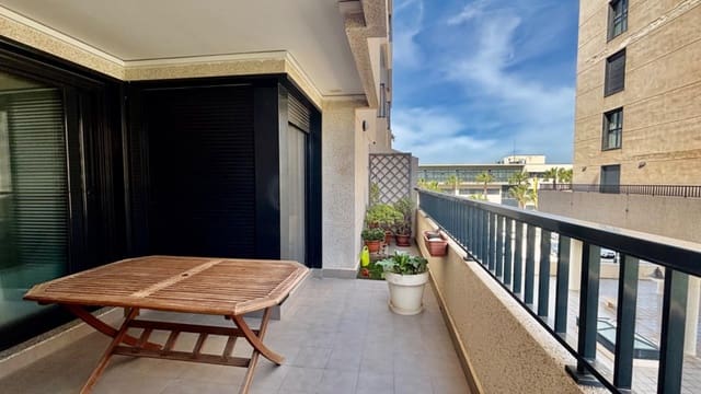 2 soveværelse Lejlighed til leje i Valencia by med swimmingpool - € 1.600 (Ref: 9752066)