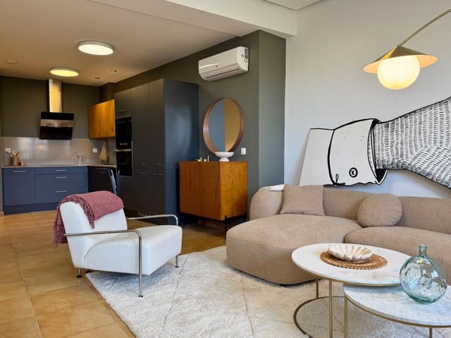 4 soveværelse Lejlighed til leje i Ciutat Vella, Valencia by - € 4.500 (Ref: 9755710)