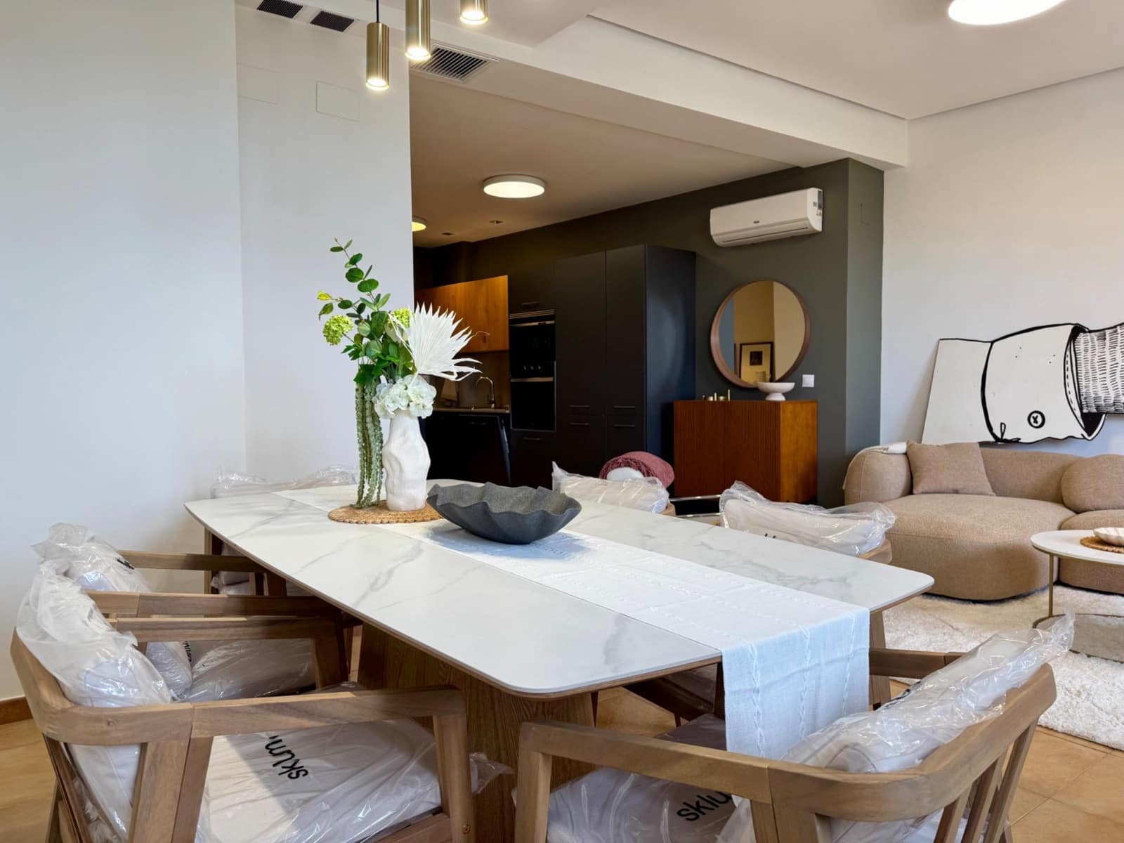 4 slaapkamer Flat te huur in Valencia stad - € 4.500 (Ref: 9755710)