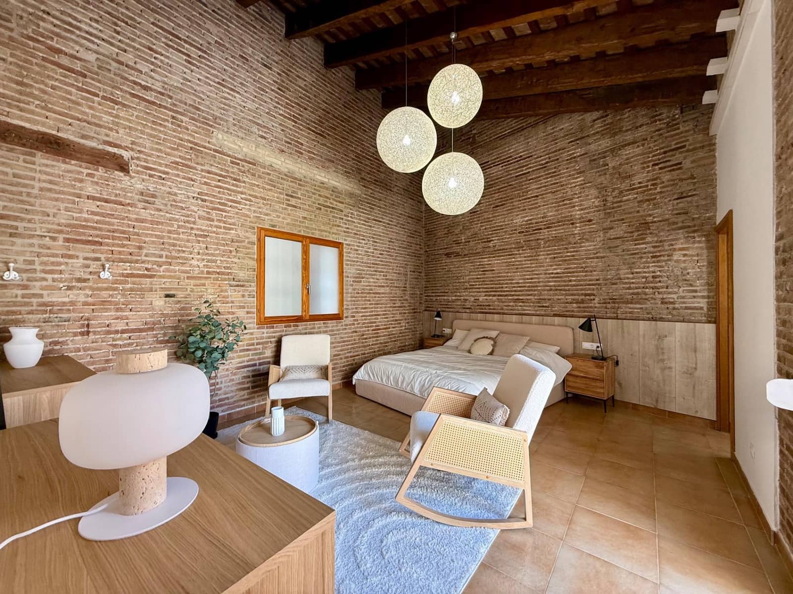 4 slaapkamer Flat te huur in Valencia stad - € 4.500 (Ref: 9755710)