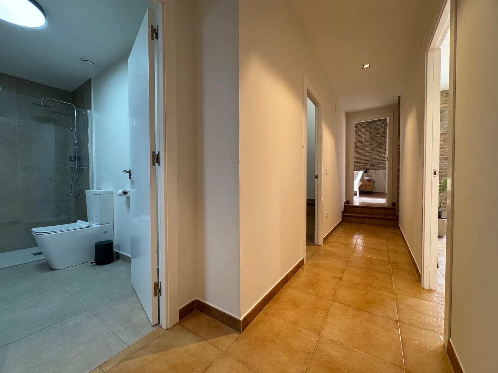 4 makuuhuone Asunto vuokrattavana paikassa Valencia kaupunki - 3 600 € (Ref: 9755710)