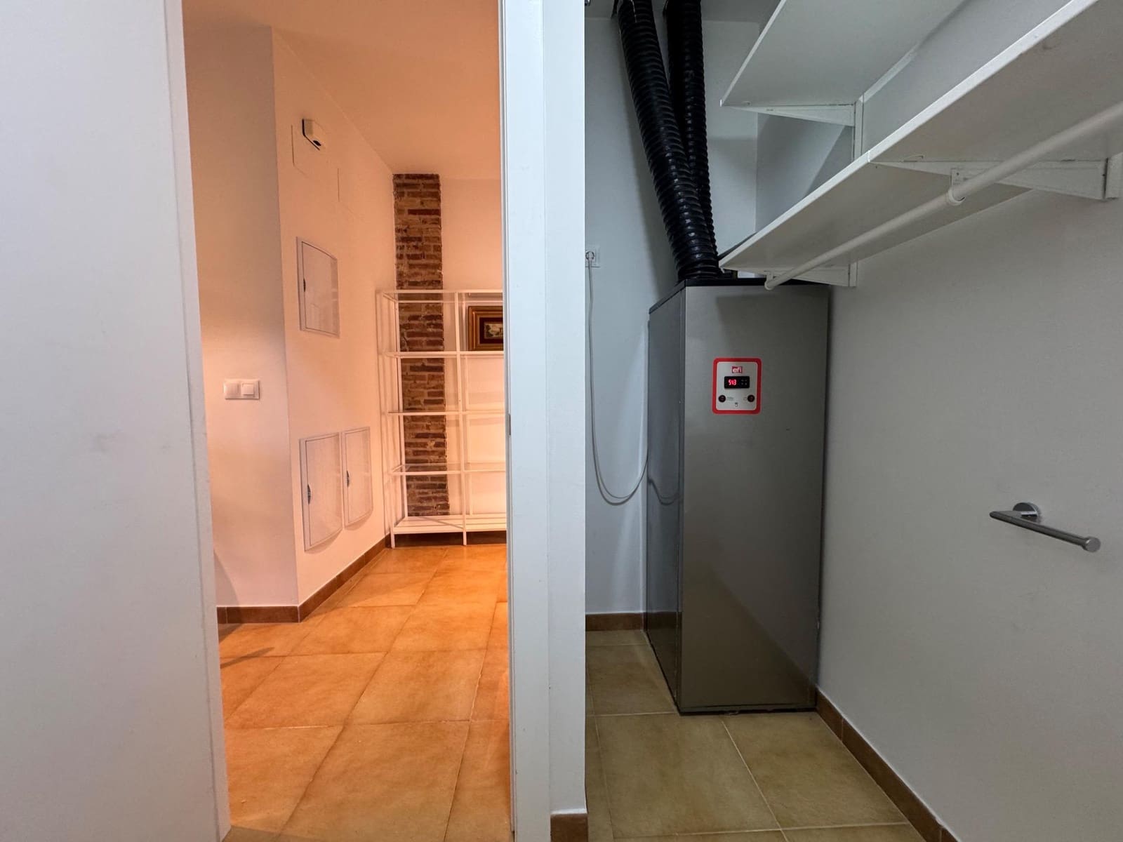 4 makuuhuone Asunto vuokrattavana paikassa Valencia kaupunki - 3 600 € (Ref: 9755710)