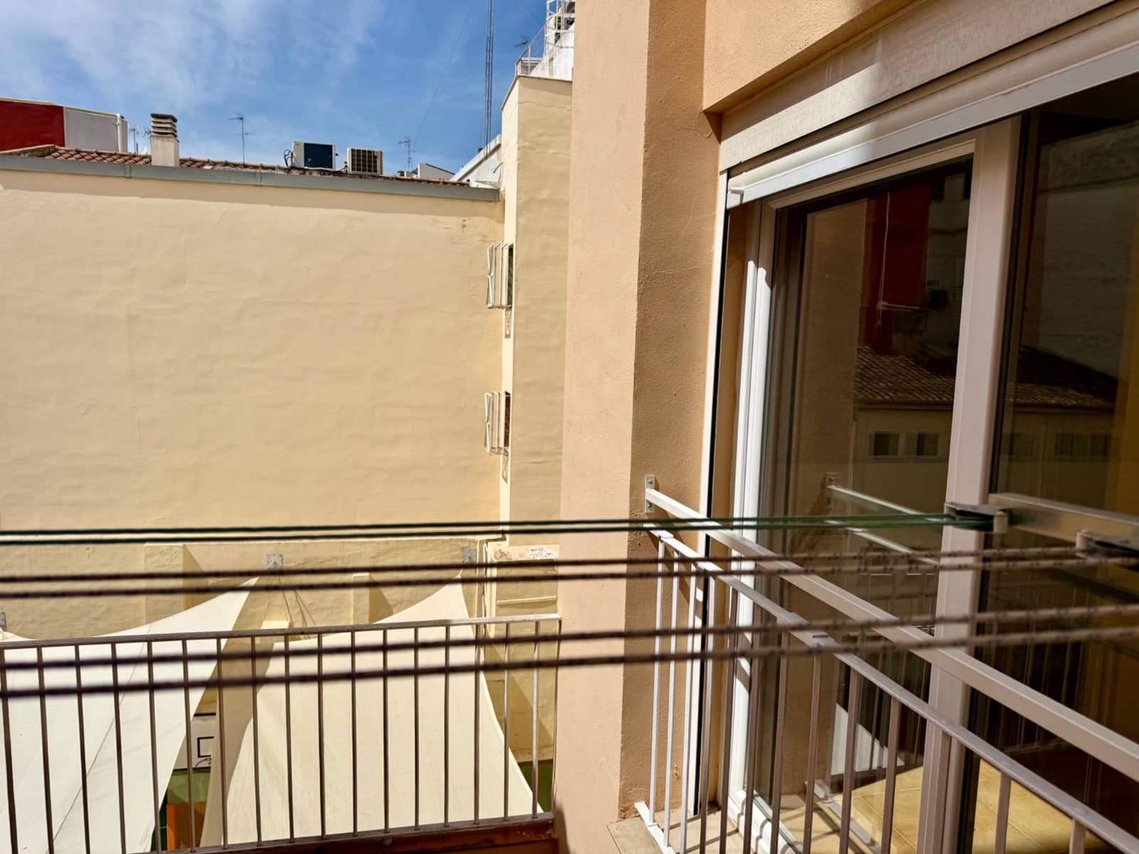 4 makuuhuone Asunto vuokrattavana paikassa Valencia kaupunki - 3 600 € (Ref: 9755710)