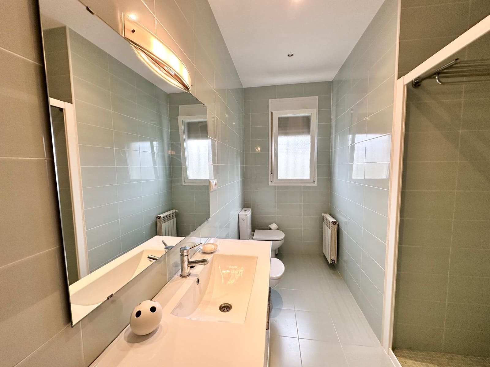 3 bedroom Semi-detached Villa for rent in Riba-roja de Turia with pool - € 2,500 (Ref: 9755711)